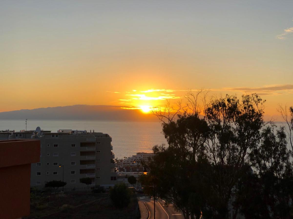 شقة Panorama Ocean View Gigantes Santiago del Teide المظهر الخارجي الصورة